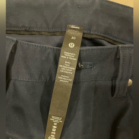 Lululemon ABC Slim fit - Picture 3 of 3